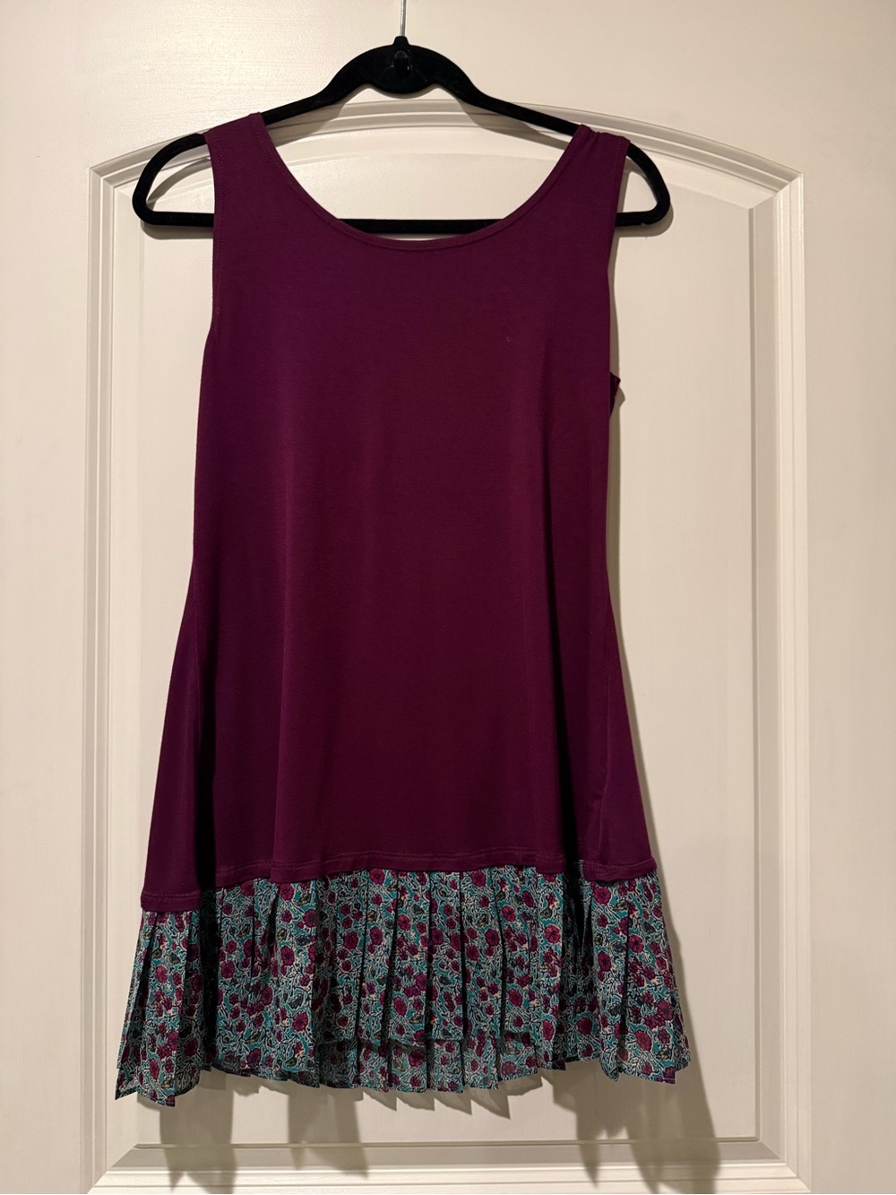 LOGO by Lori Goldstein Plum Sleeveless Tunic with Teal Floral Ruffle